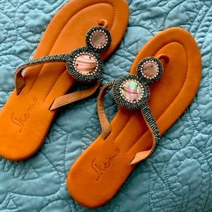 NWOT Ladies beaded sandals